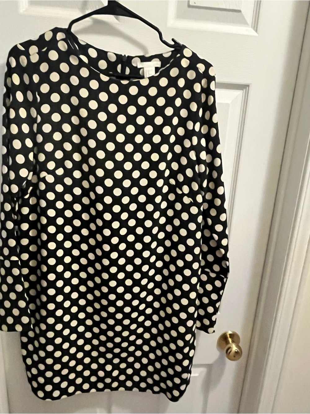 H&M Green and White Polka Dot Long Sleeve Shift Dress